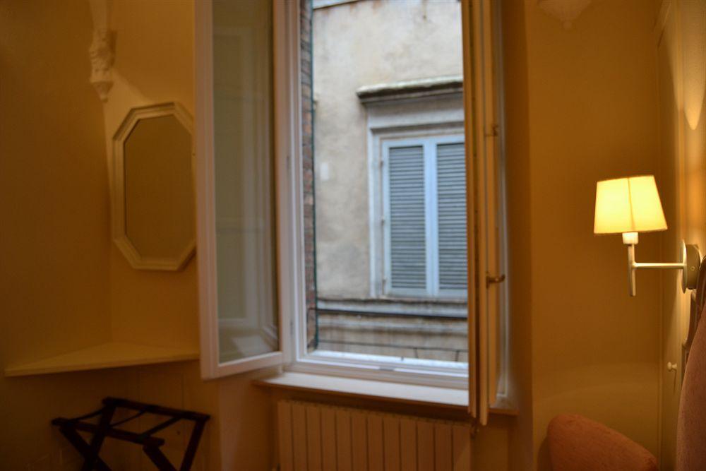 B&B Quattro Cantoni Siena Exteriör bild