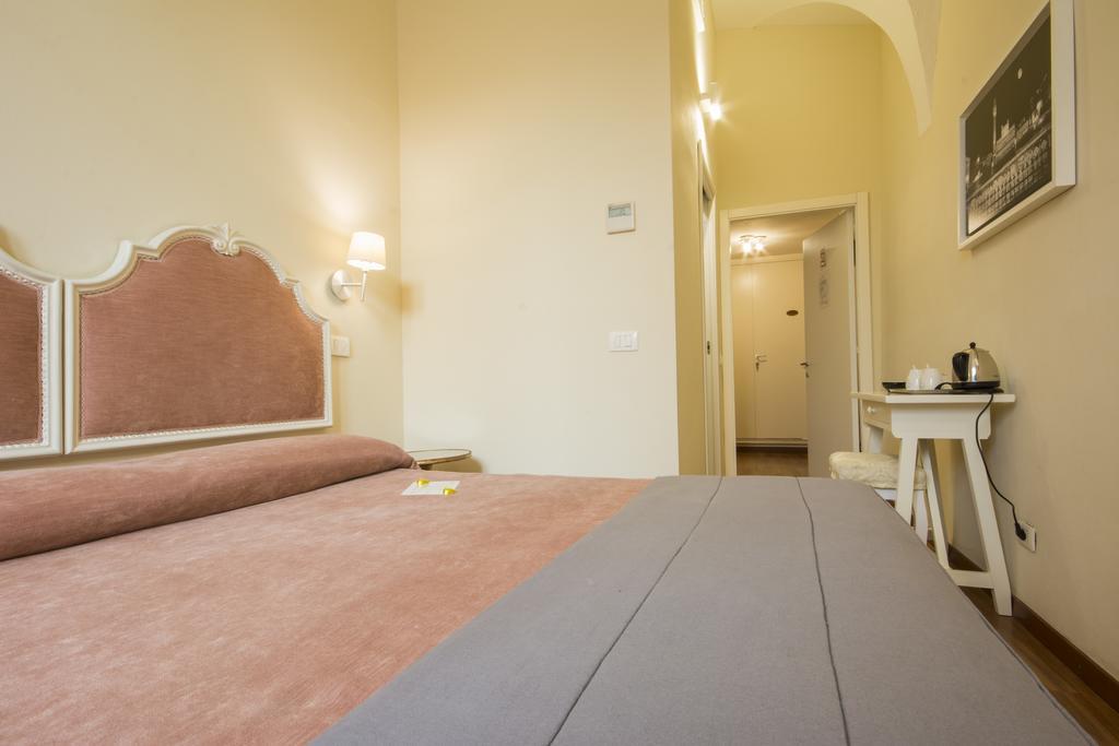 B&B Quattro Cantoni Siena Exteriör bild
