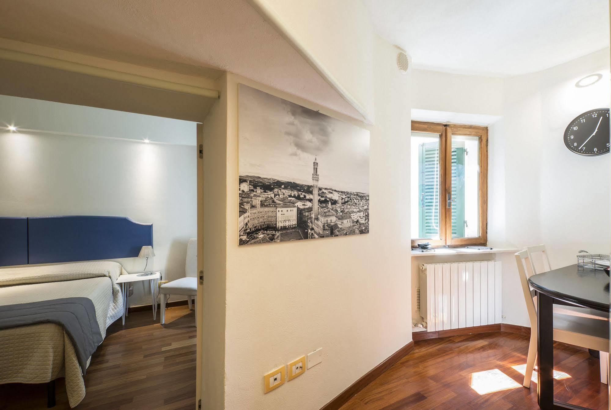 B&B Quattro Cantoni Siena Exteriör bild